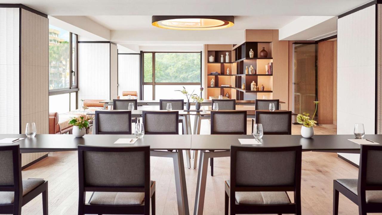 Nobu Hotel Barcellona Esterno foto The Library