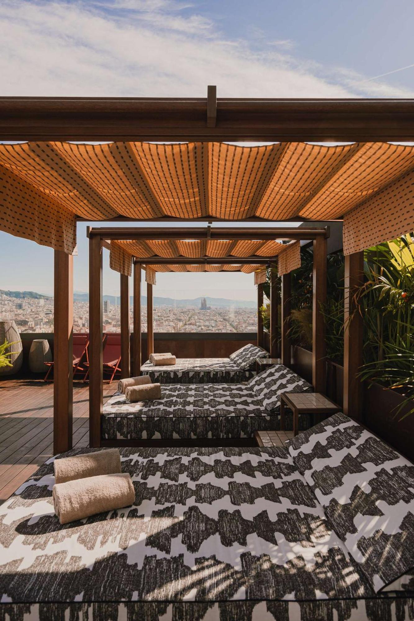 Nobu Hotel Barcellona Esterno foto The hotel's rooftop