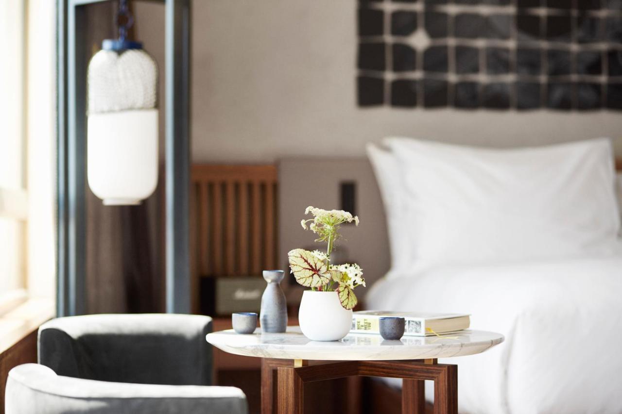 Nobu Hotel Barcellona Esterno foto A room at the hotel
