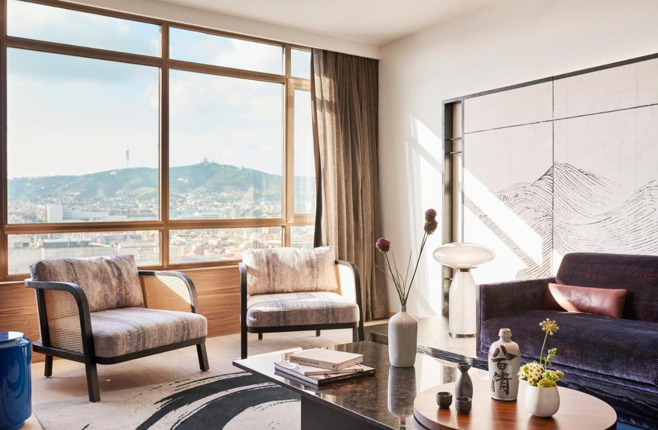 Nobu Hotel Barcellona Esterno foto A living room in a typical apartment